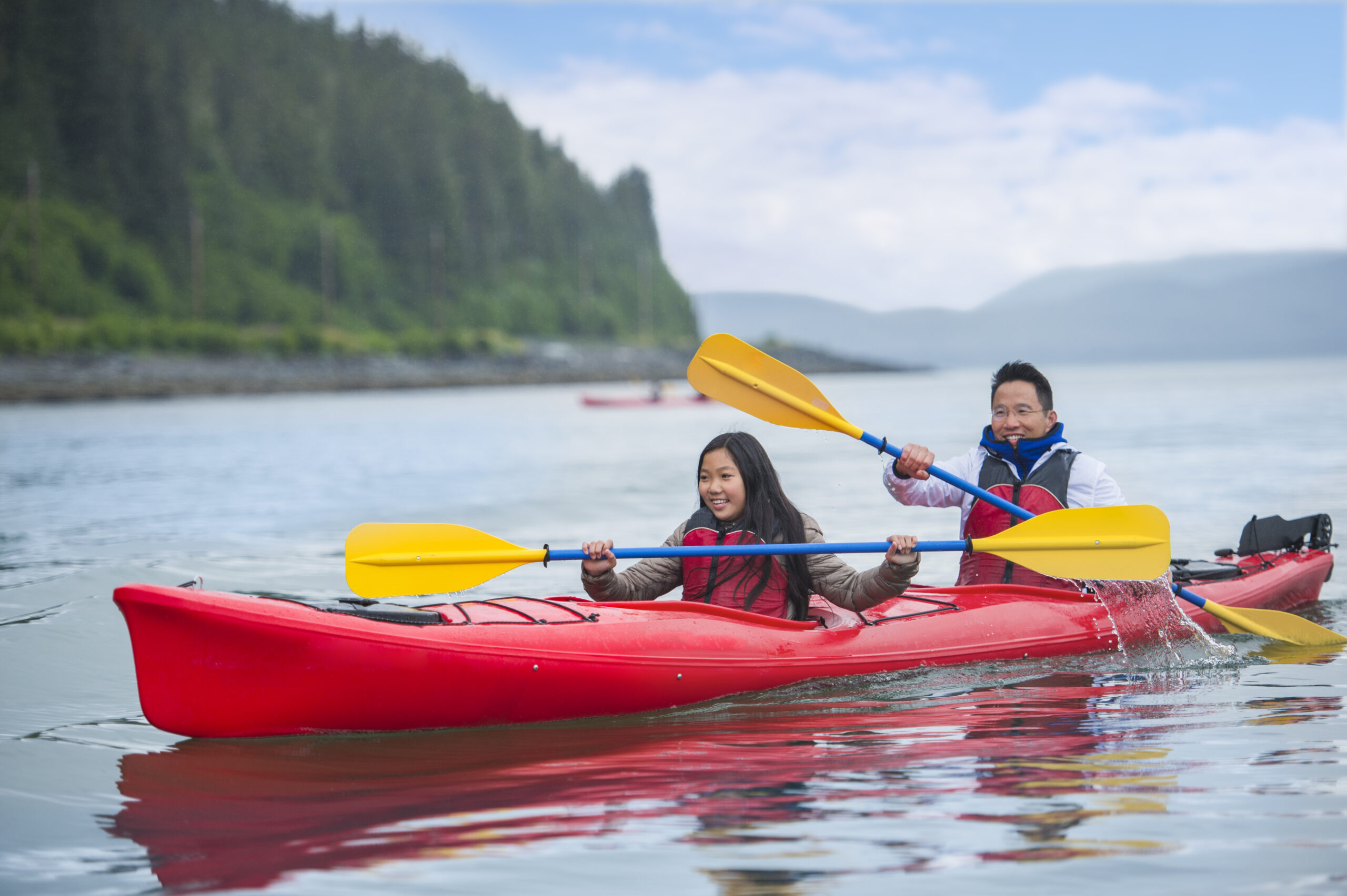 Family canoeing in Sitka on Disney Cruise excursion